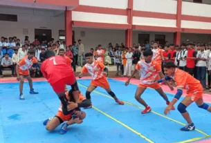 अटल बिहारी वाजपेयी शासकीय महाविद्यालय में जिला स्तरीय कबड्डी प्रतियोगिता का आयोजन