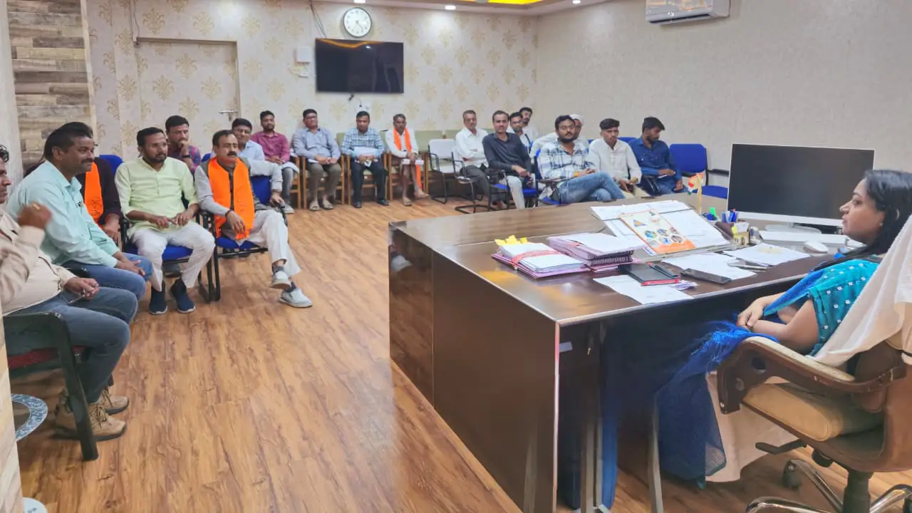 कलेक्टर ने भारतीय किसान संघ से की चर्चा