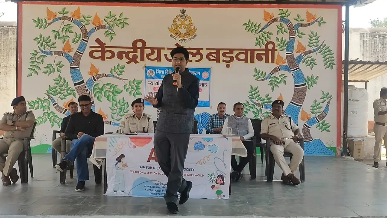 केन्द्रीय जेल बड़वानी में किया मानसिक स्वास्थ्य शिविर