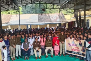 ऑपरेशन मुस्कान के तहत बालिकाओं को किया जागरूक