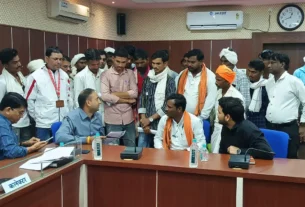 जनसुनवाई में आये 52 आवेदन