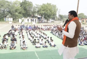 सांसद खेल महोत्सव 2025 के अंतर्गत बड़वानी जिले के पलसूद, तलवाड़ा डेब, सेंधवा नगर एवं मेणीमाता मंडल में विभिन्न खेल प्रतियोगिताओं का हुआ उत्साहपूर्ण शुभारंभ।