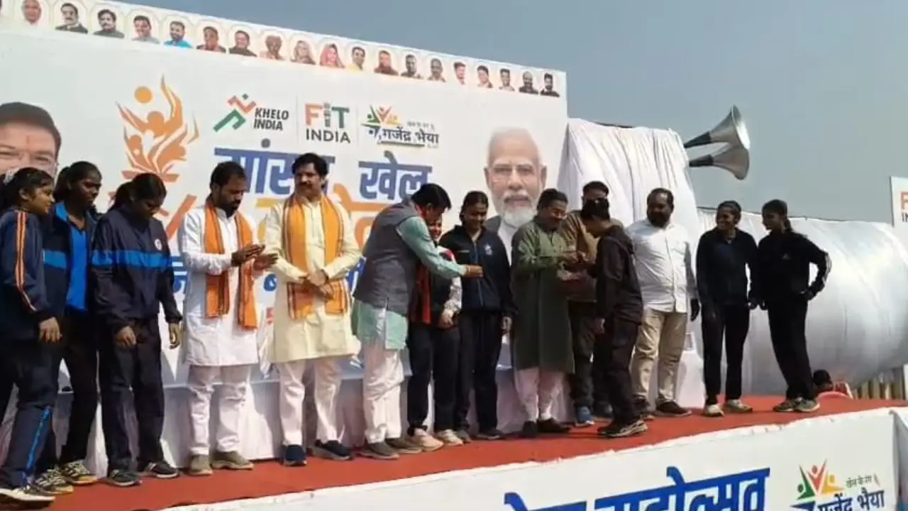 तलून के खेल स्टेडियम में सांसद खेल महोत्सव का हुआ भव्य शुभारम्भ