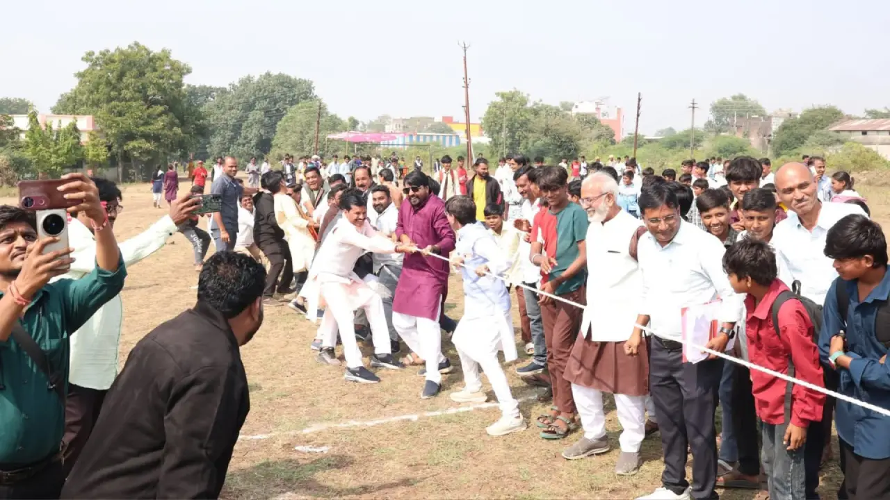 सांसद खेल महोत्सव 2025 के अंतर्गत बड़वानी जिले के विभिन्न मंडलों में हुआ खेल प्रतियोगिताओं का शुभारंभ