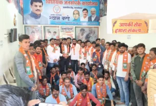 वर्षों से कांग्रेस पार्टी से जुड़े कार्यकर्ता BJP में हुए शामिल,विधायक श्याम बर्डे की कार्यशैली को बताया कारण