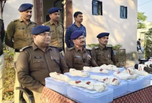 अवैध हथियारों के विरुद्ध पुलिस की कार्रवाई,अंतरराज्यीय हथियार तस्कर गिरफ्तार,8 फायर आर्म्स जब्त