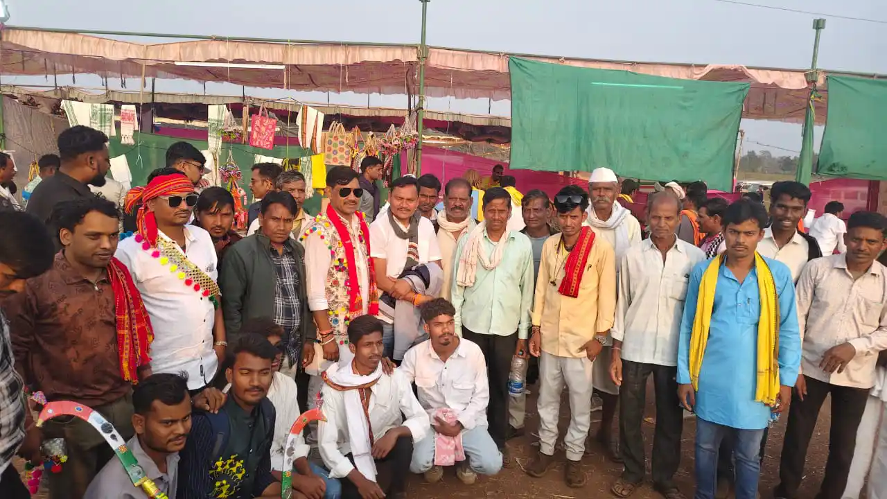 चेनपुरा में 3 दिवसीय आदिवासी सांस्कृतिक एकता महा सम्मेलन में नगर सहित ग्रामीण इलाको से सम्मिलित हुए समाजजन