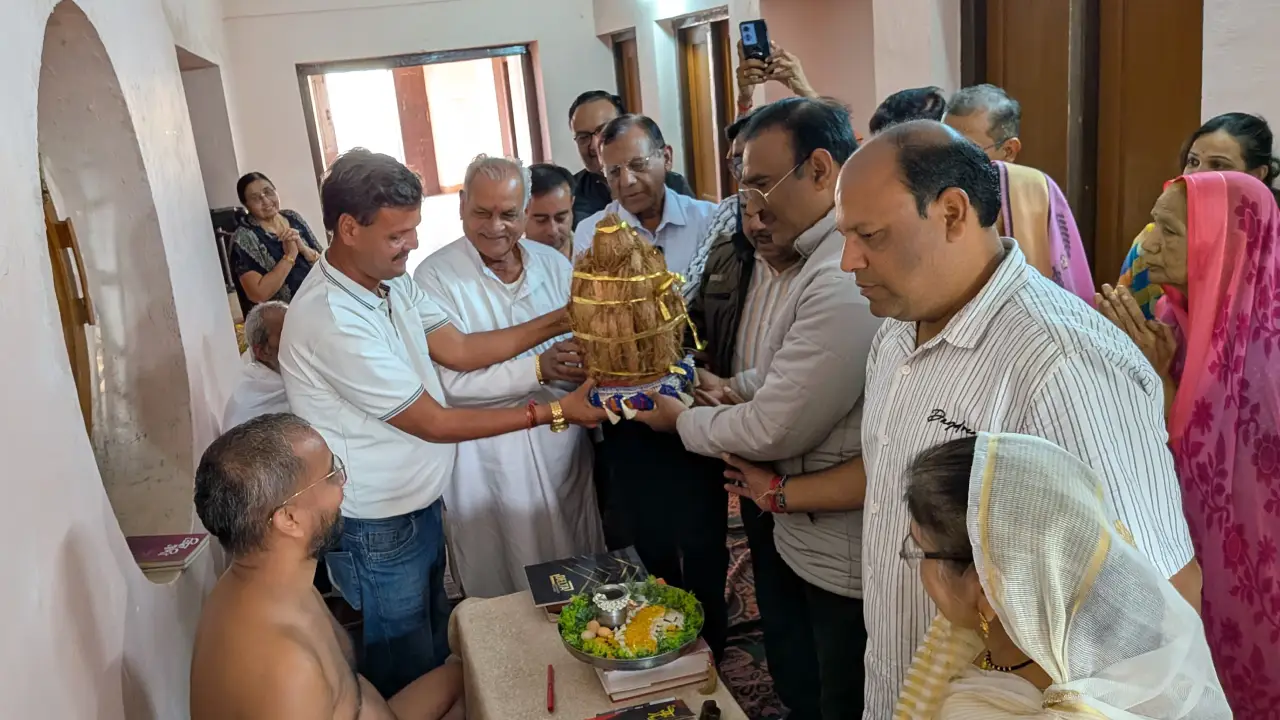 मुनि श्री प्रणुत सागर जी मुनिराज का ससंघ हुआ,सिद्ध क्षेत्र बावनगजा में मंगल प्रवेश