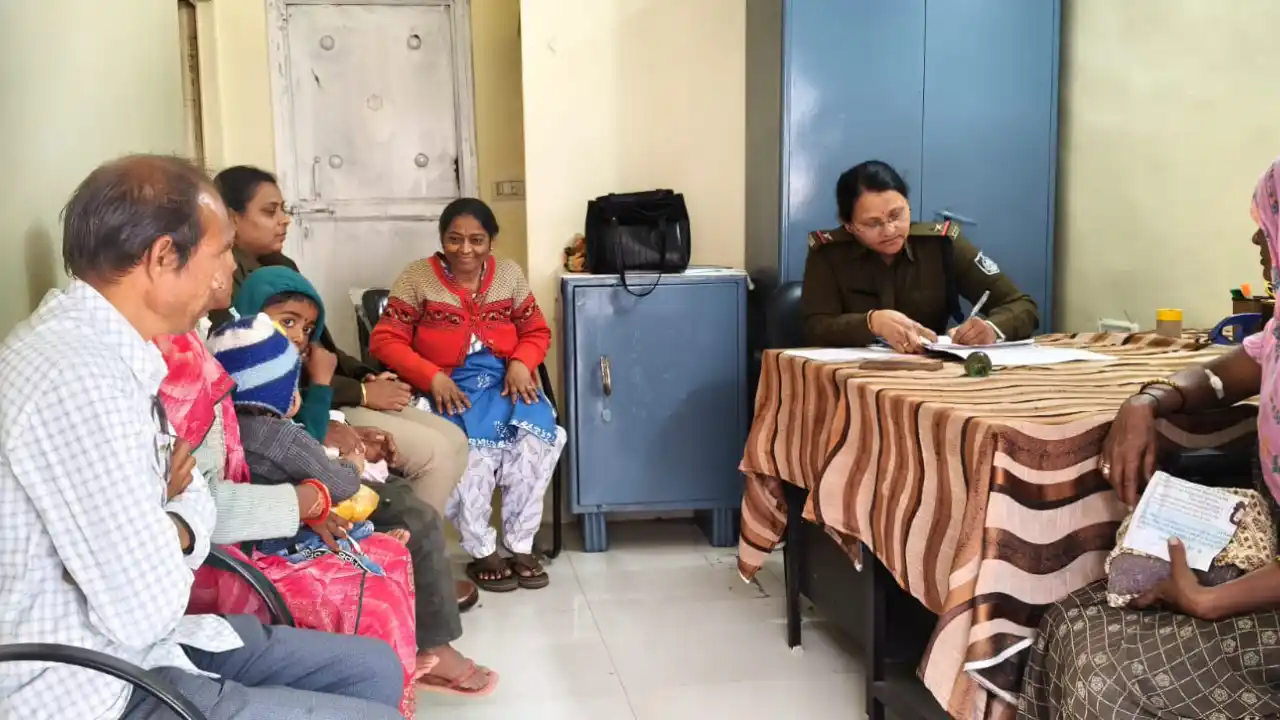 मूकबधिर कल्याणी महिला को बड़वानी पुलिस ने दिलाया त्वरित न्याय।